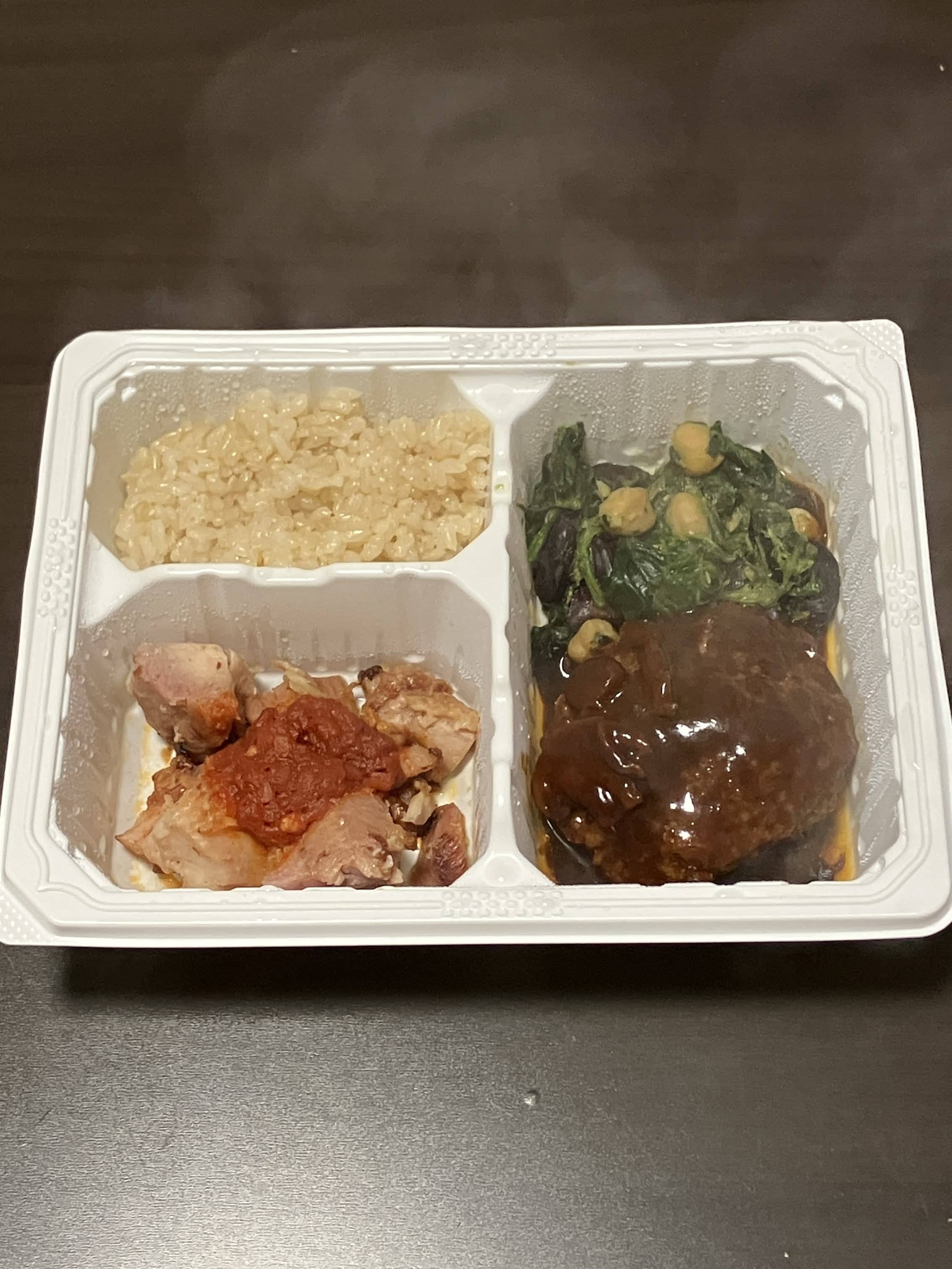 デミグラスハンバーグ＆チキンセットのアイキャッチ画像