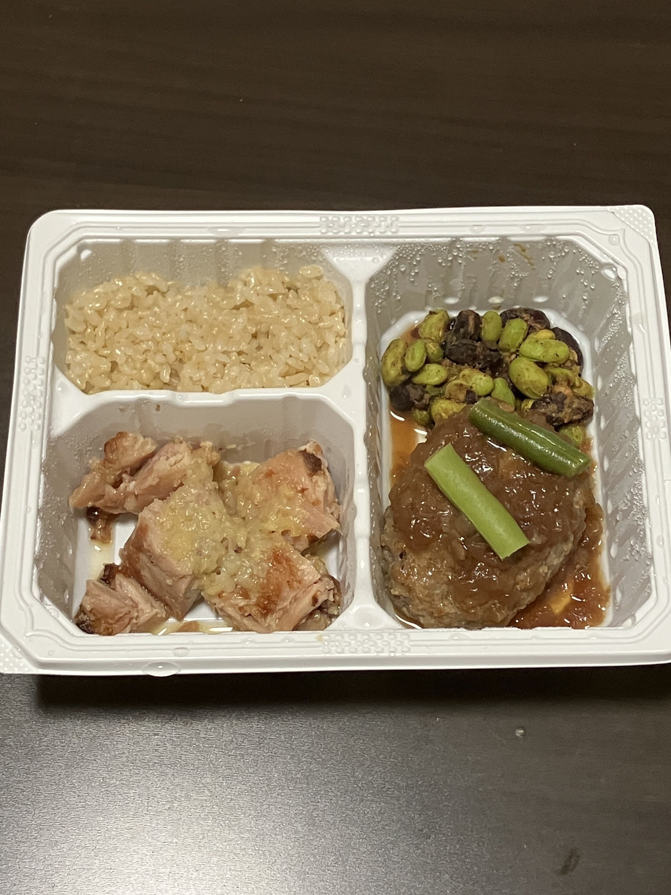 オニオンソースハンバーグセットのアイキャッチ画像