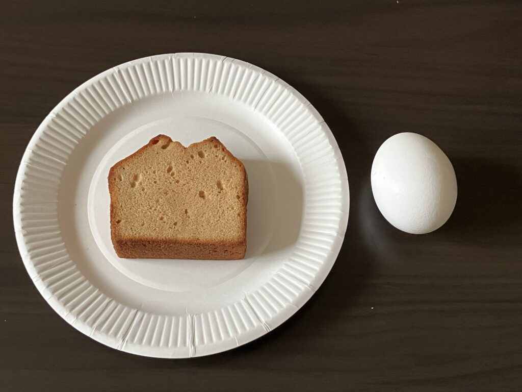ベースパウンドケーキ キャラメルとゆで卵の比較画像