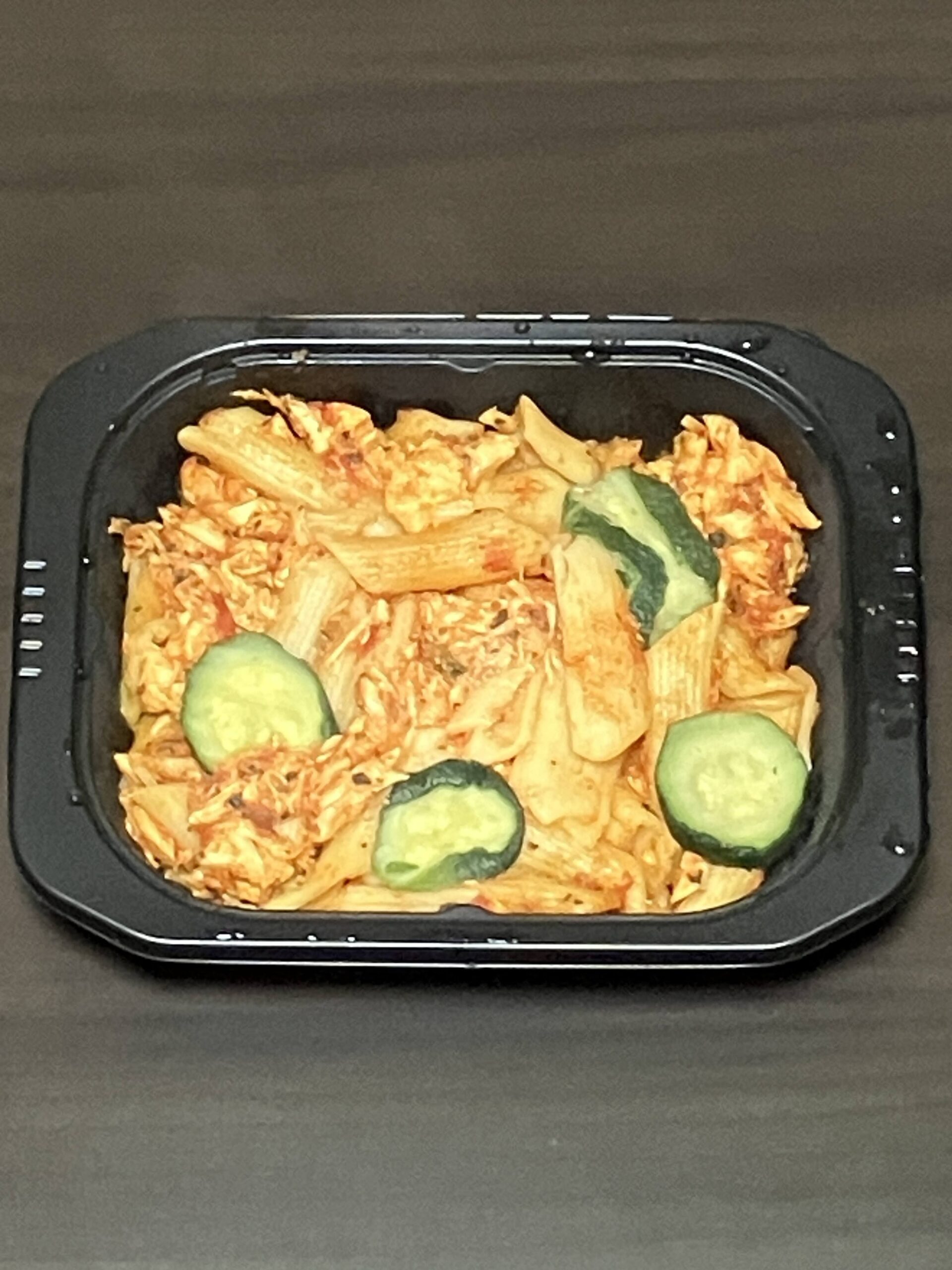 鶏ささみとズッキーニのトマトペンネのアイキャッチ画像